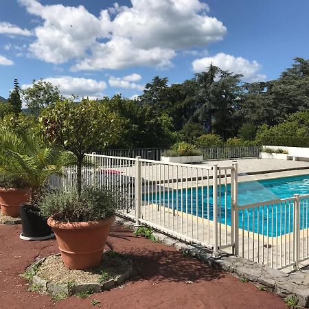 Charme Et Tranquillite, Dans Residence Avec Piscine, L'Aparte - Sejouraix Aix-les-Bains Luaran gambar