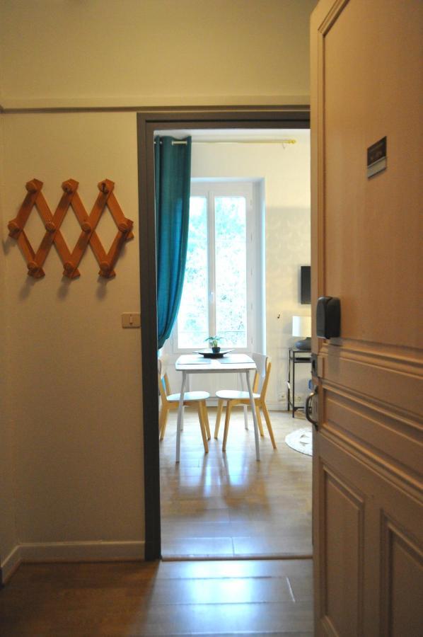 Charme Et Tranquillite, Dans Residence Avec Piscine, L'Aparte - Sejouraix Aix-les-Bains Luaran gambar