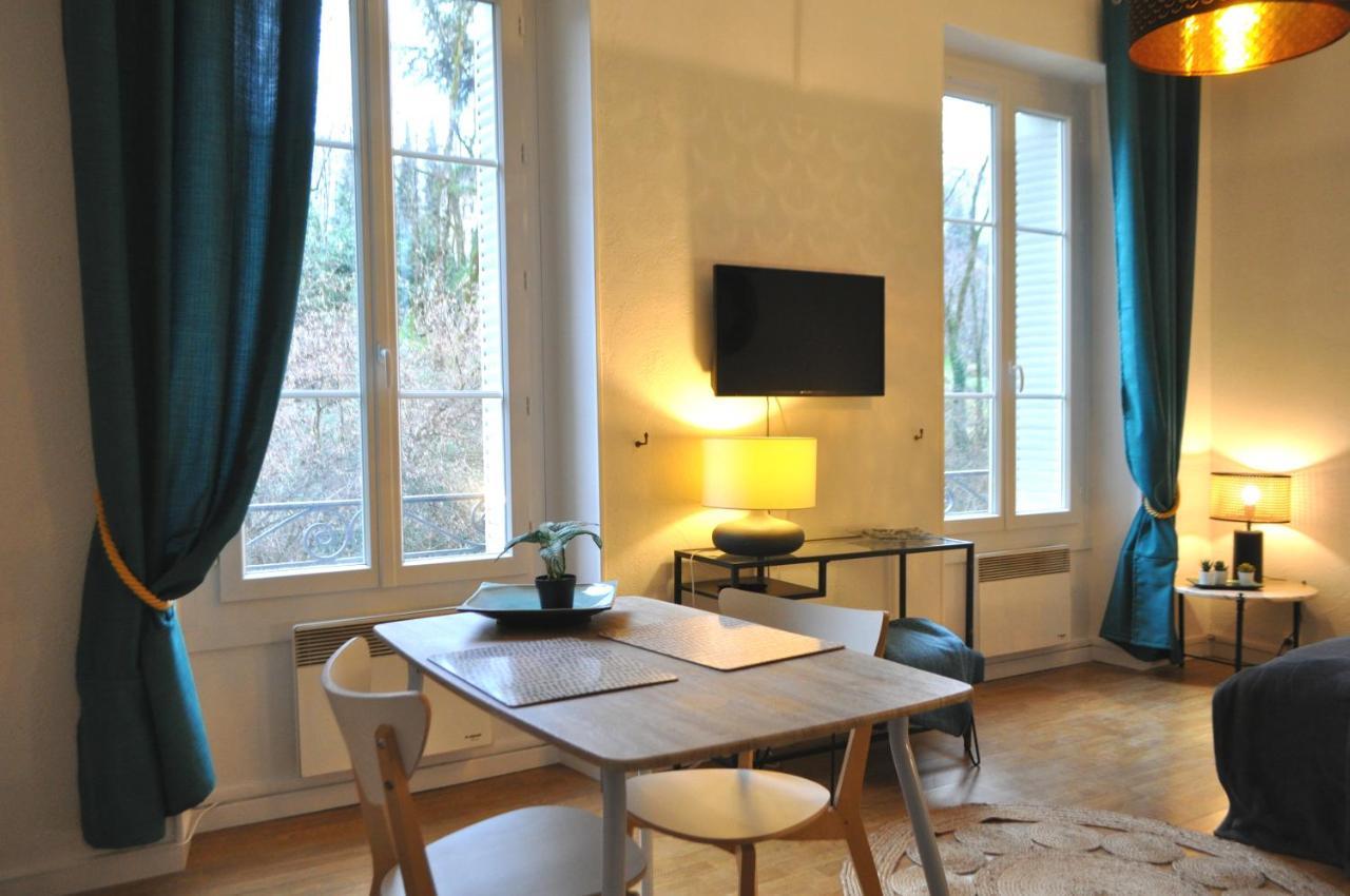 Charme Et Tranquillite, Dans Residence Avec Piscine, L'Aparte - Sejouraix Aix-les-Bains Luaran gambar